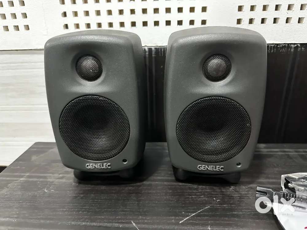 Genelec 6010A Studio Monitor Pair
