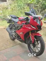 Yamaha R15 V4