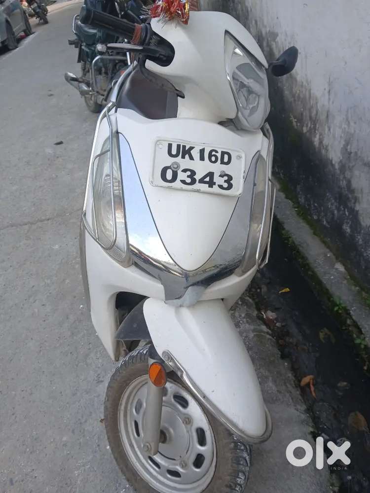 20 model 1 owner new condition gadi bilkul ok he