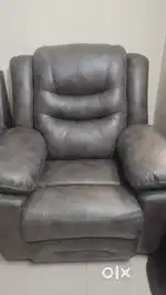 1 seater recliner - 2months old