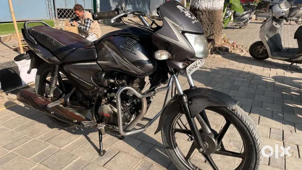 Honda shine 2010 model