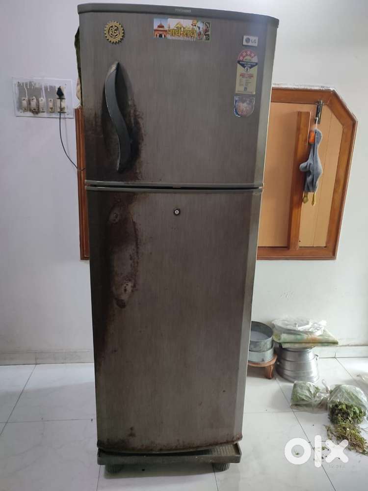 LG Frost free Refrigerator 280 L- Fully working