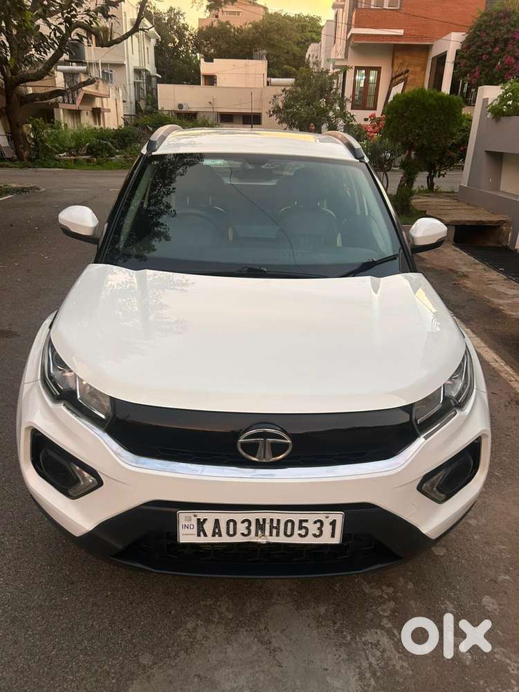 Tata Nexon 1.2 Revotron XM Plus (S), 2020, Petrol