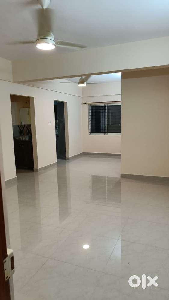 3bhk flat for rent at prime location 800m away from Bommanahalli metro