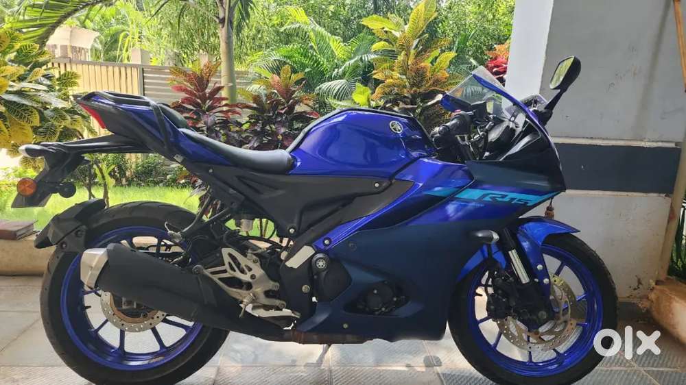 R15 V4 Blue
