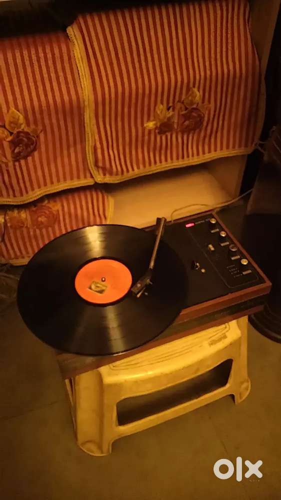 Two amplifier and speaker set, record player