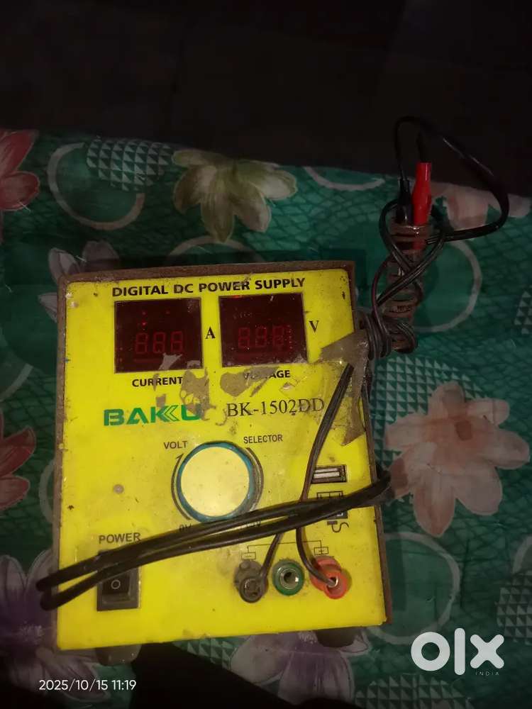: Generic
Baku BK 1502DD DC Power Supply Yellow(15V, 2.1A