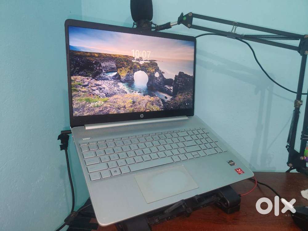 HP Laptop 16GB RAM Ryzen 5 512GB SSD Vega 8 Graphics