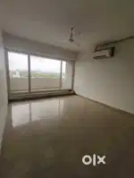 4bhk specious Carpet 1700 Semi Furnished Near Race Cource 50000