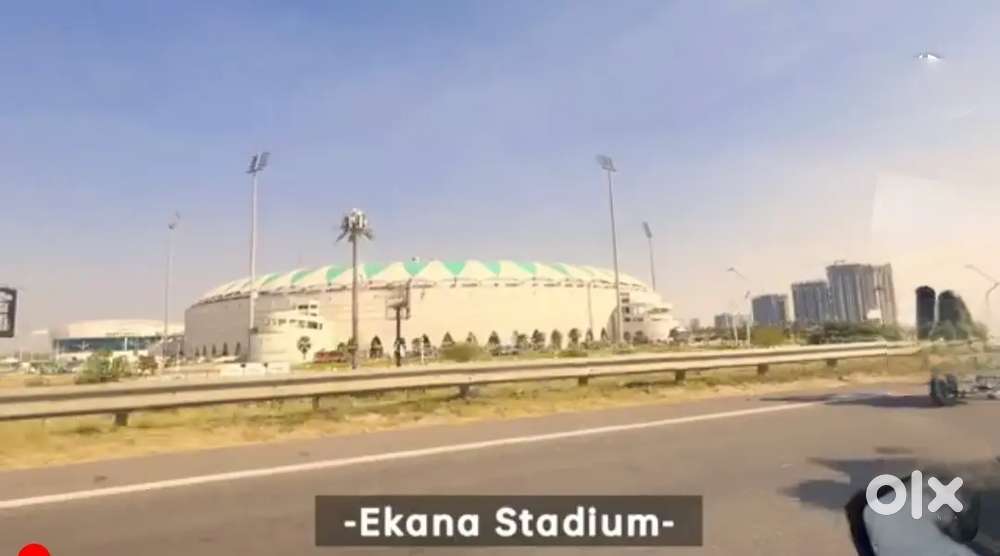 इकाना स्टेडियम के पास आवासीय प्लॉट बैंक लोन दाखिल खारिज