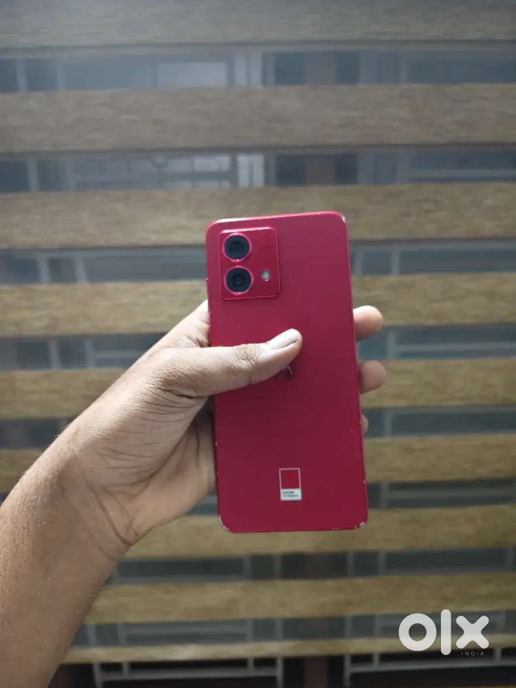 Moto g84 256gb storage 12 gb ram