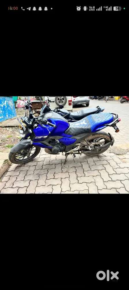 Selling yamaha fz