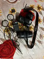 Camera 200d canon 2 lenses 1 battery 18-55  or 55-250