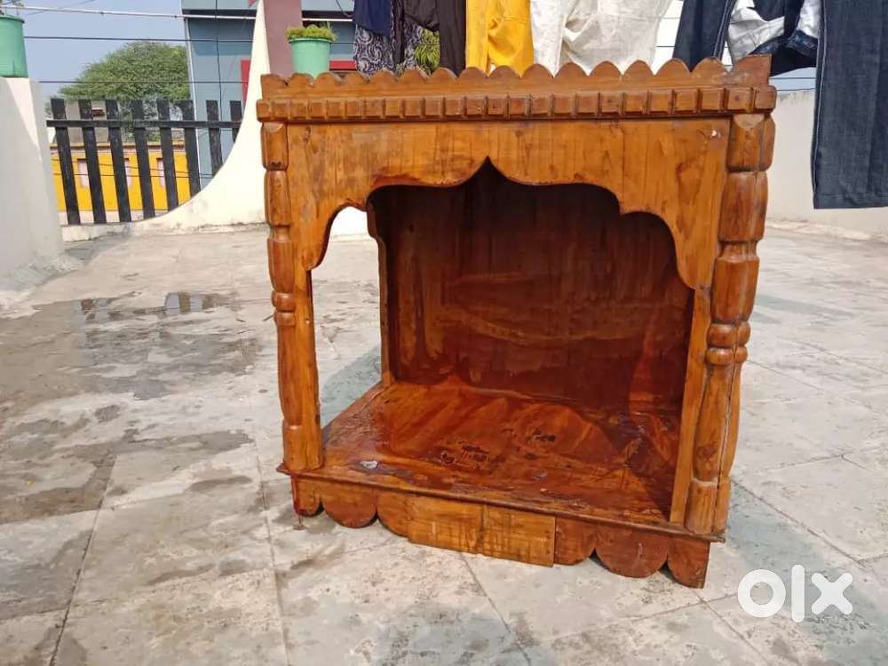 Wooden mandir