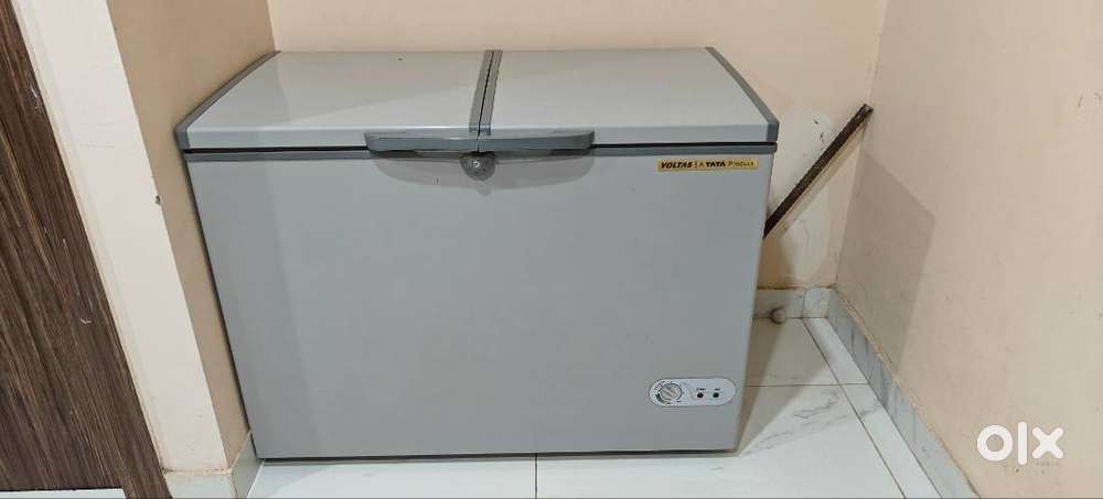 Voltas Deep Freezer 320L – Excellent Condition, Energy Efficient, Best