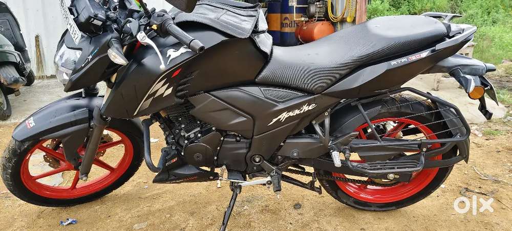 Apache RTR 160 4V