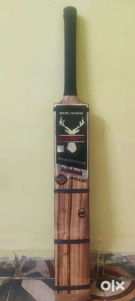 KWE Cricket Bat