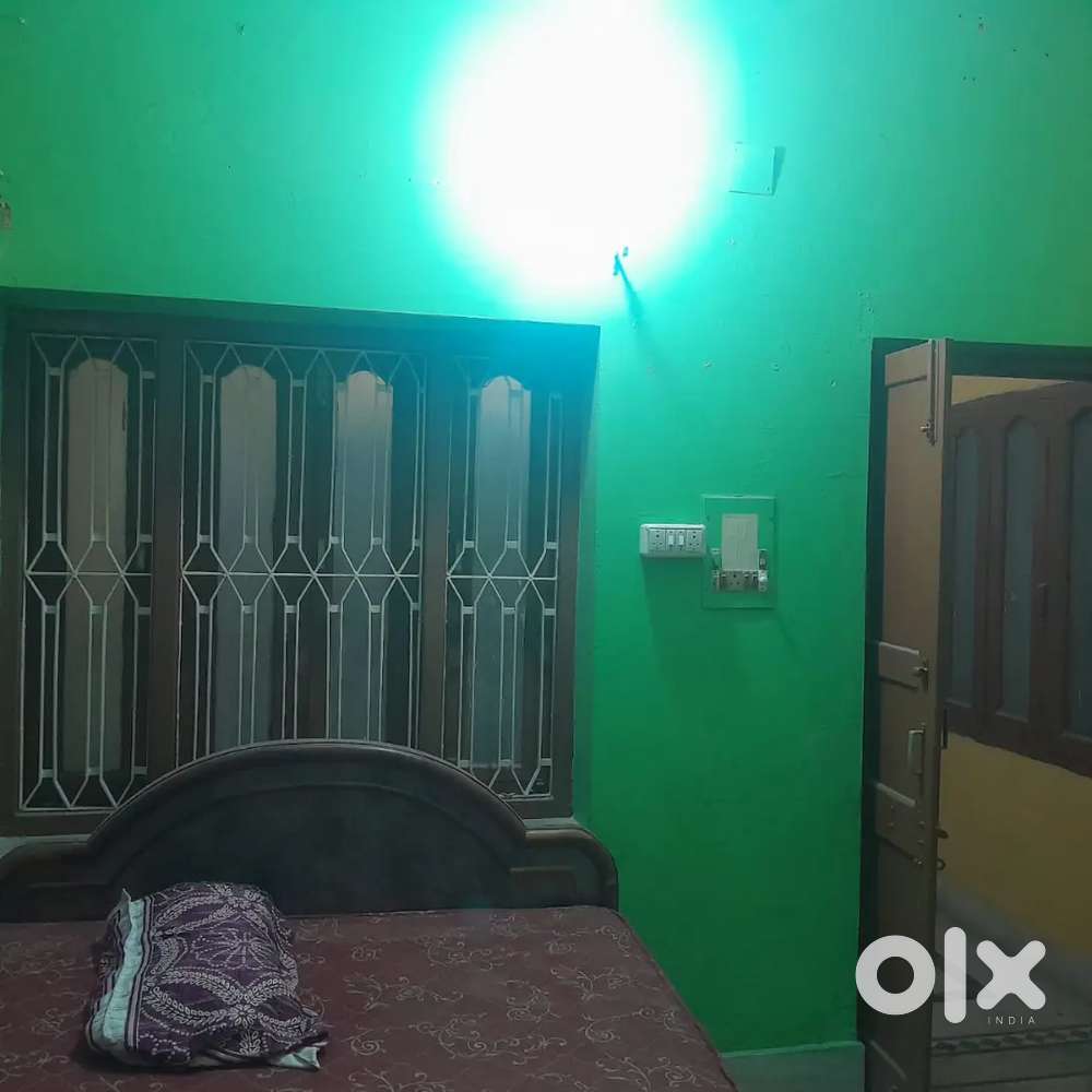 Total 7 rooms with car parking - for commercial Kids/Play School