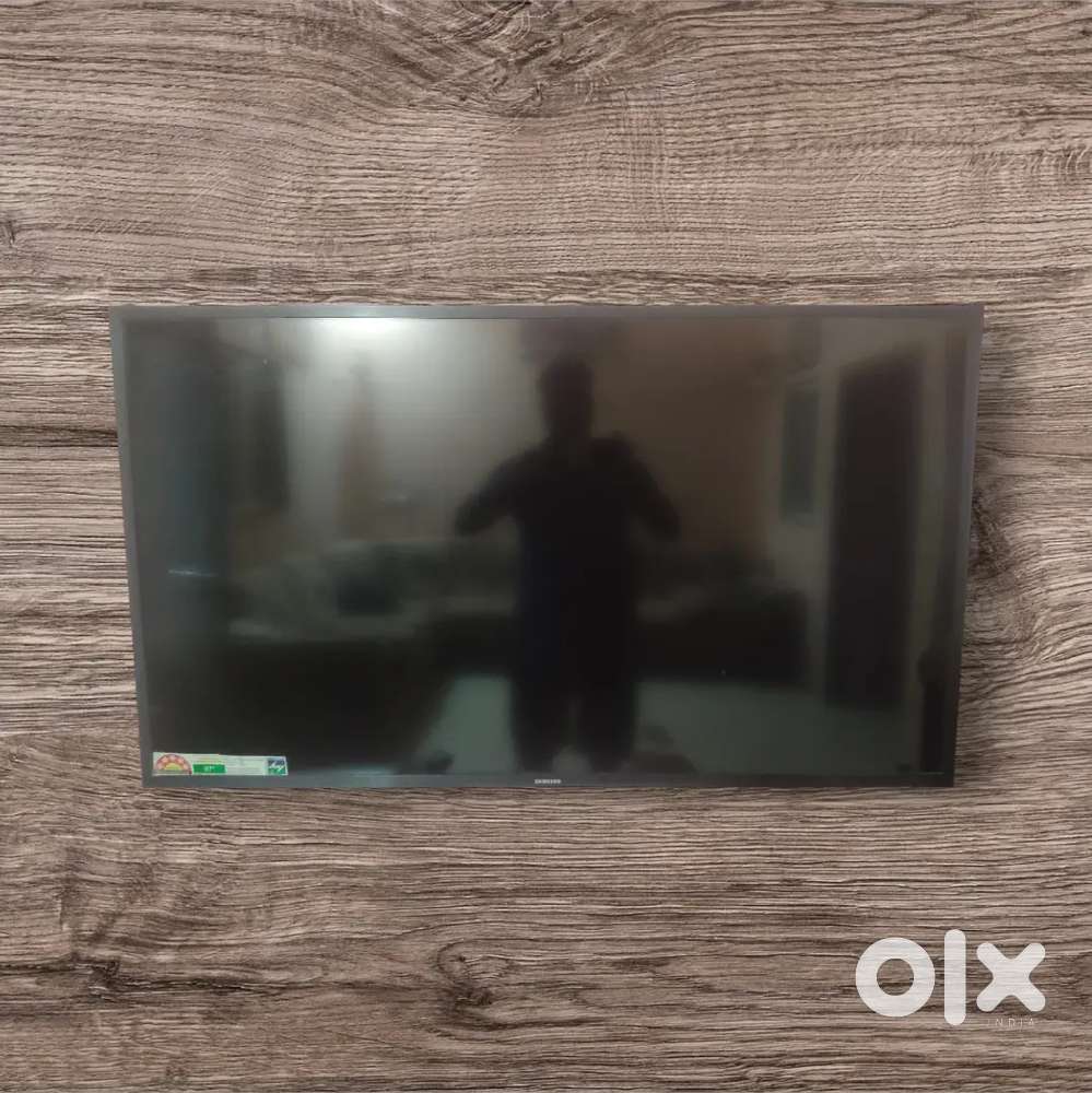 SAMSUNG  SMART LED TV 43INCH