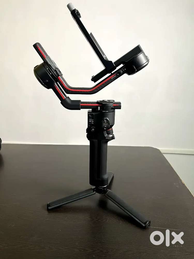 Mint condition DJI RS3 Pro Combo Gimbal for sell