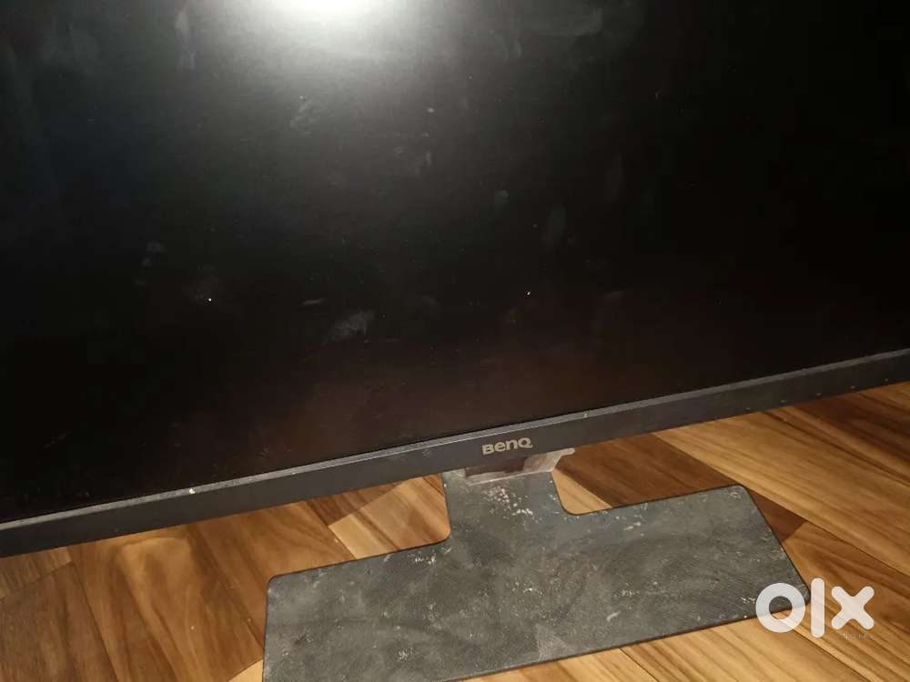 1 year old Chala 1 month bhi nhi hai