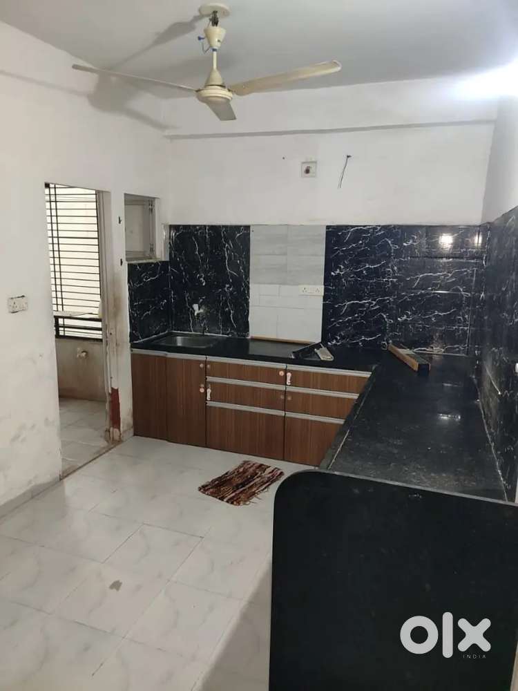 3Bhk Semi Furnished Flat in Atladara, Vadodara
