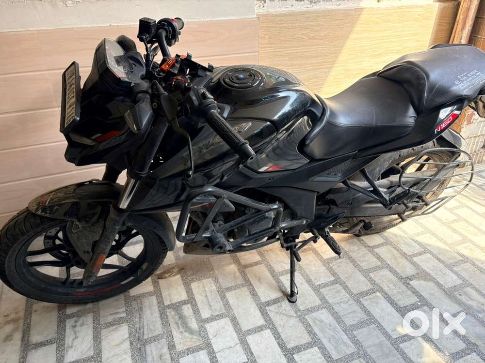 Bajaj Pulsar N160 Dual Chanel ABS
