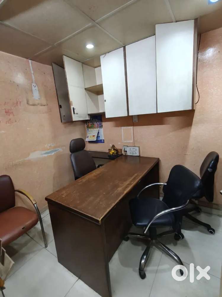 10 seaters office