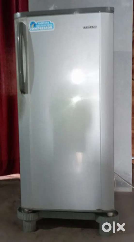 Brand =samsung, good conditions refrigerator