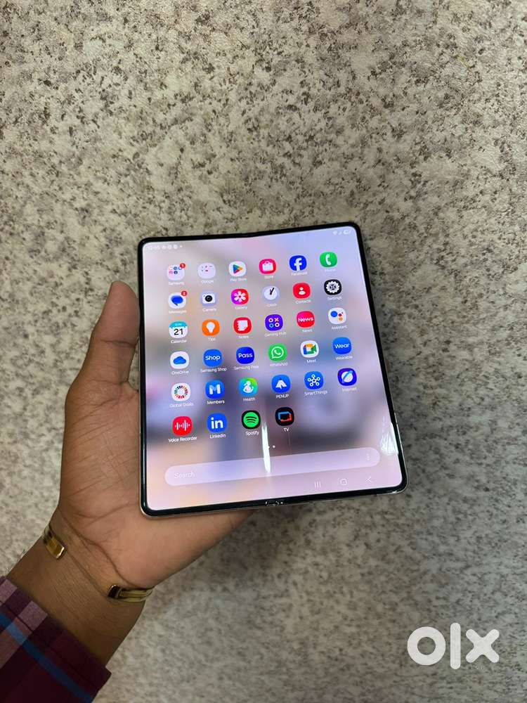 Samsung Z Fold 4 good condition