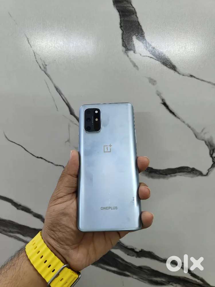 ONEPLUS 8T 12/256GB IN IMMACULATE CONDITION WITH ALL ACCESSORIES