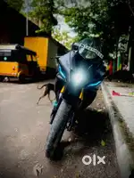 YAMAHA R15 V4