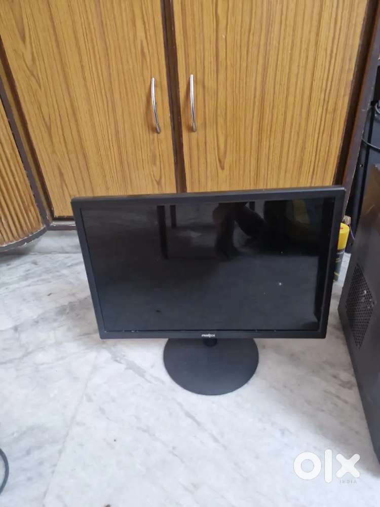 Desktop for sale
