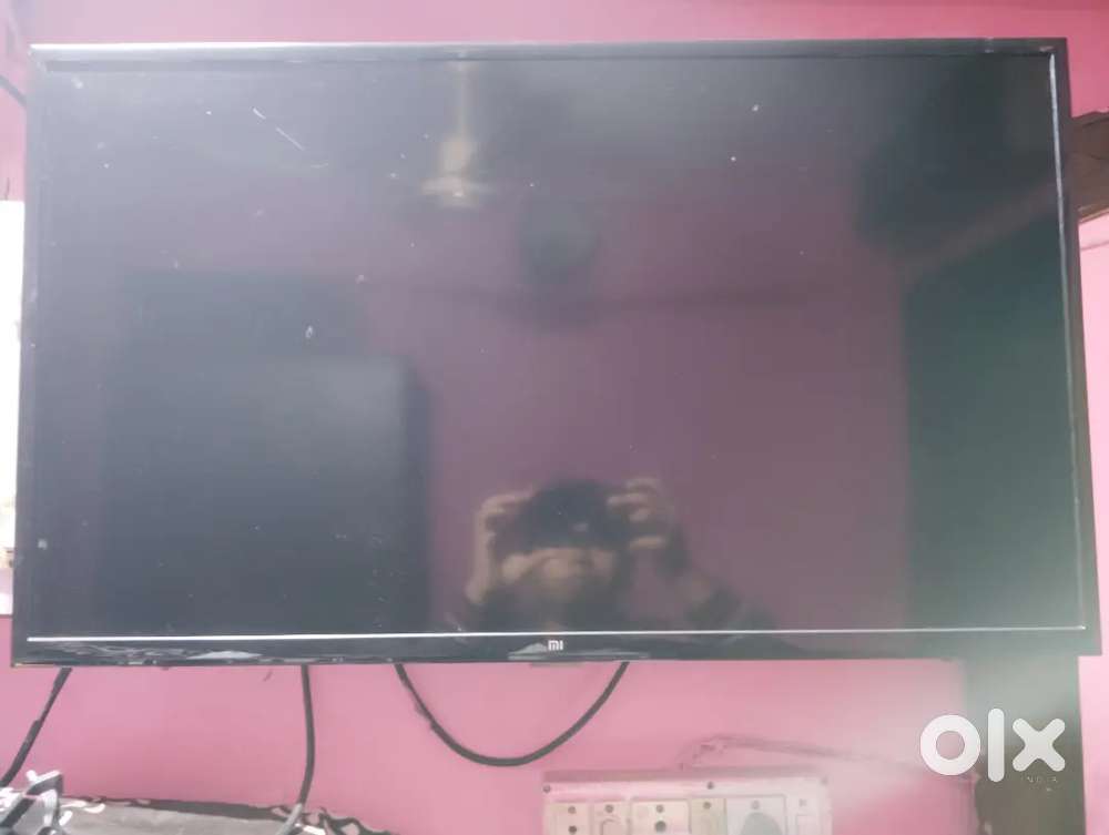 Defective LED TV – Not Working – For Parts/Repair Only