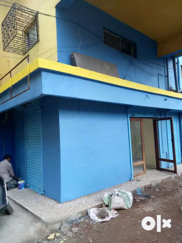 Shop available on rent in stcruz 20k rent with water connection
