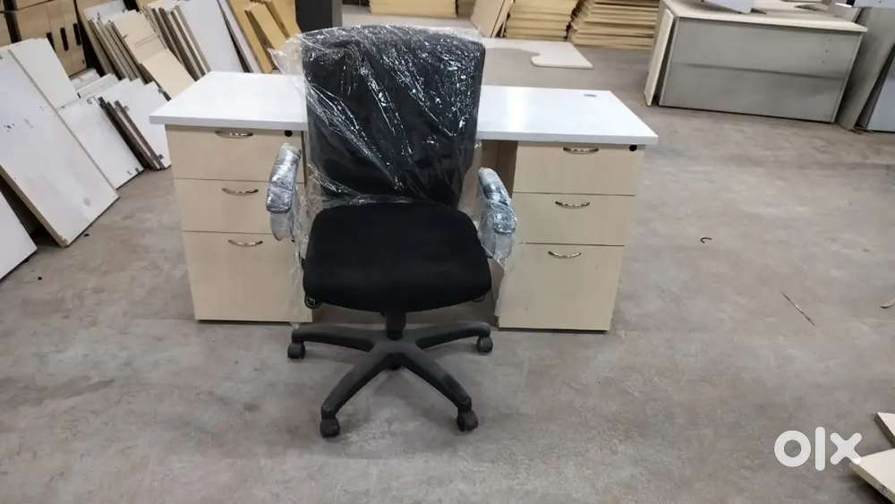 TABLE AND CHAIR 6K COMBO