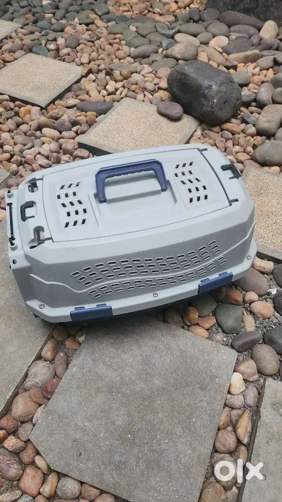 Pet carrier (Two door)