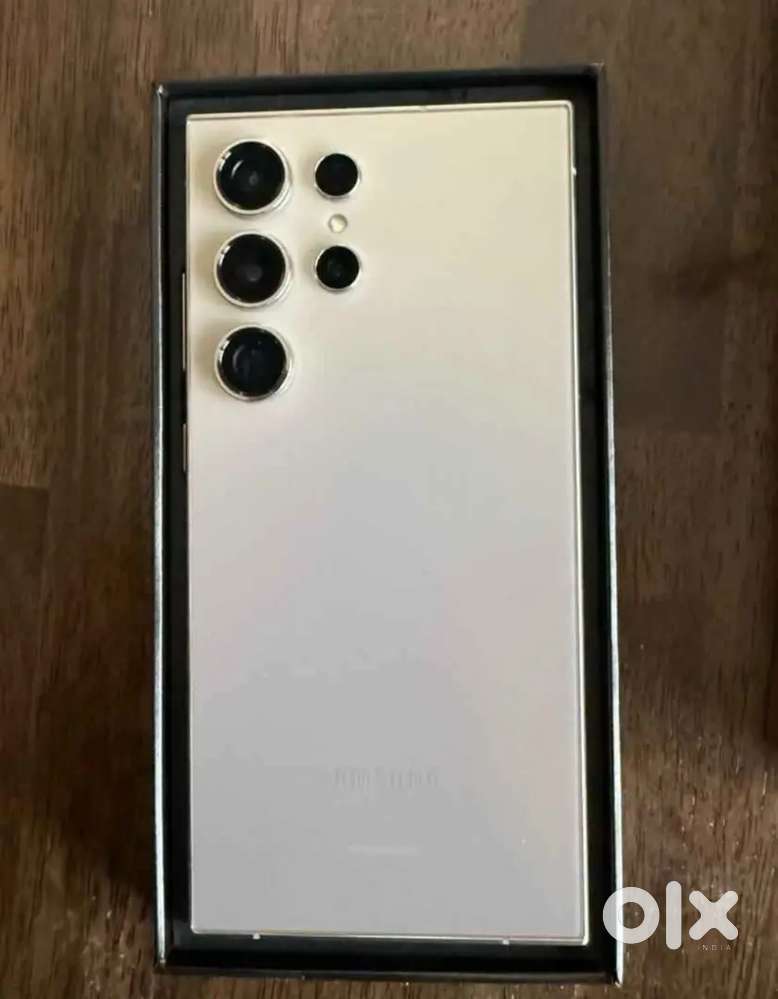Samsung galaxy S23 ultra 256Gb in mint condition