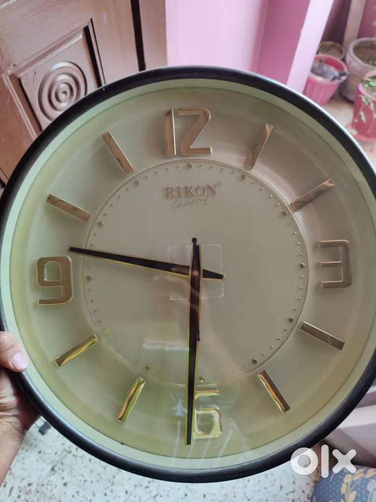 Rikon 16 inch wall clock