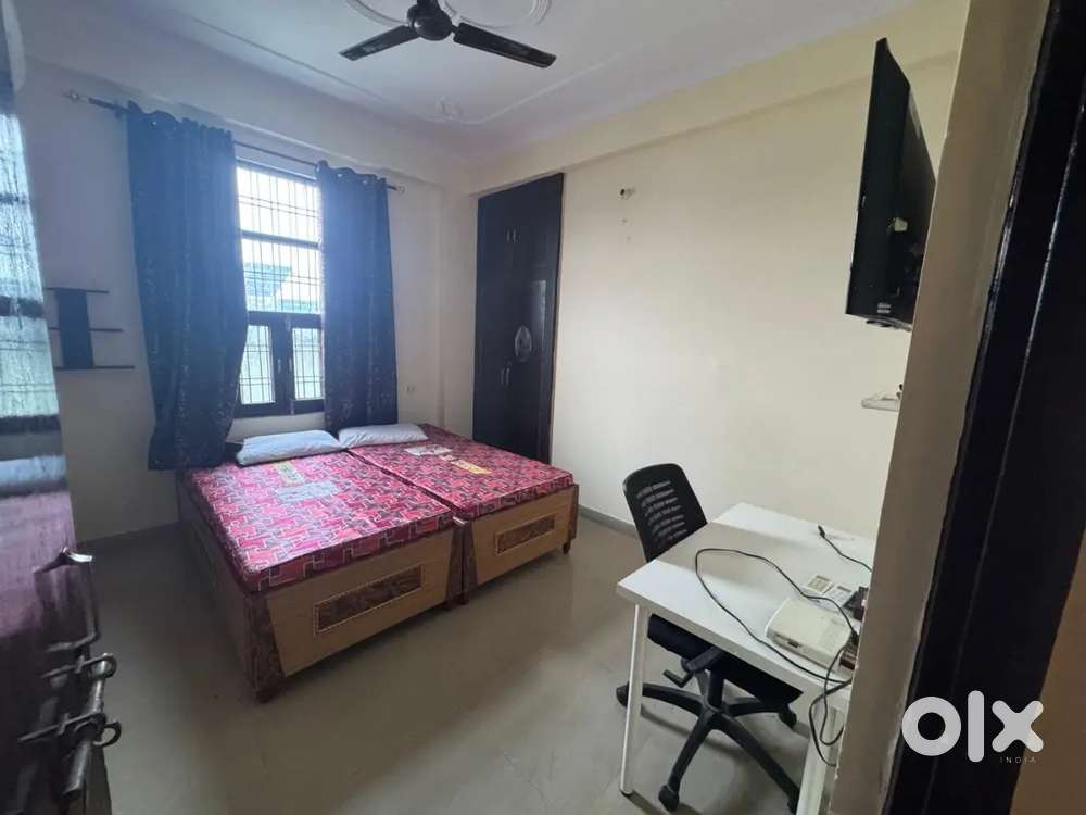2bhk fully furnished flat avil for family service class kapurthala ali