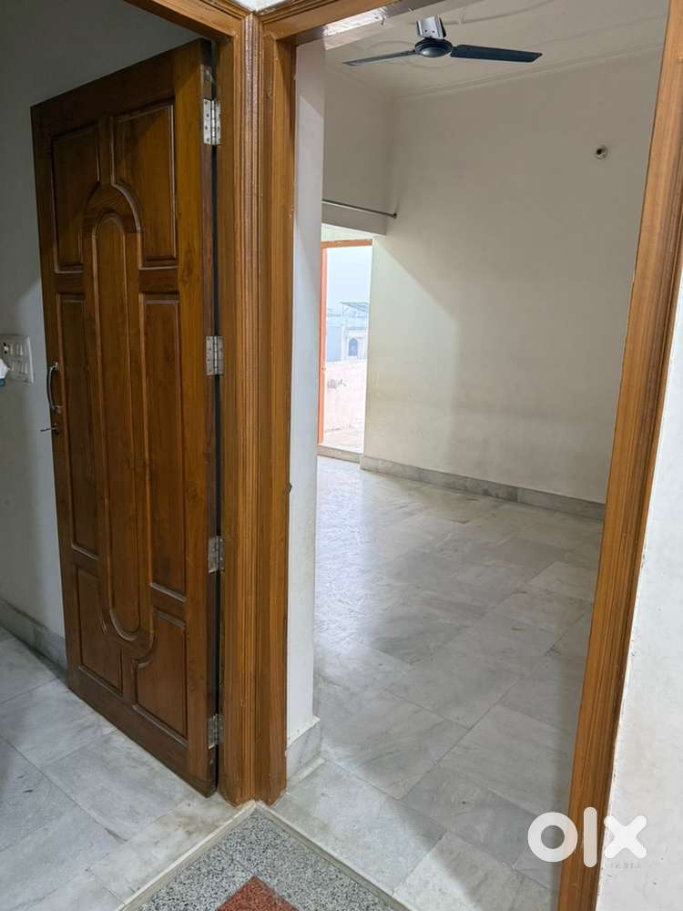 2BHK is for rent.