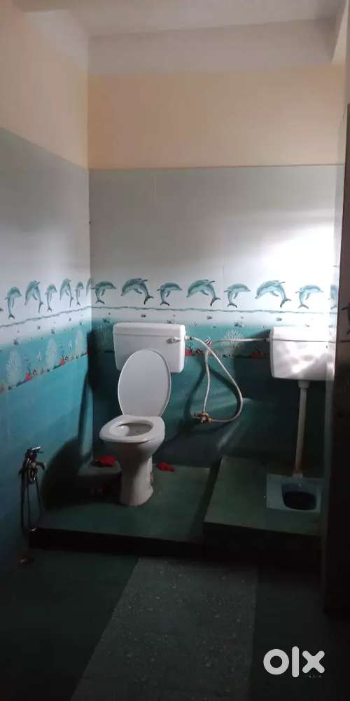 Spacious 1 bhk in unfurnished flat available