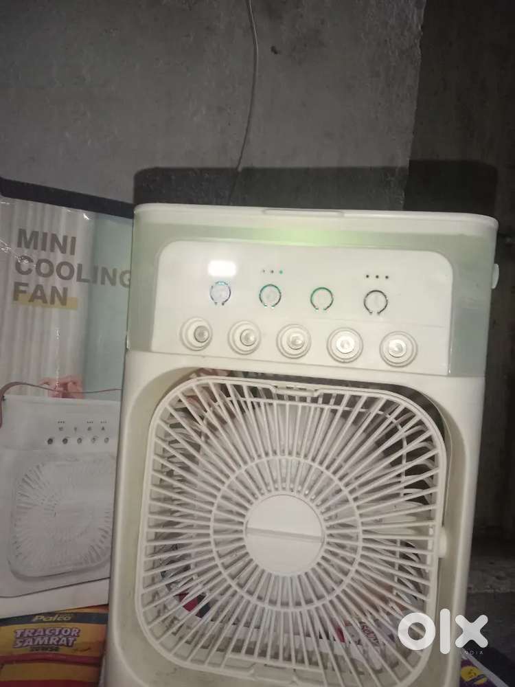 Mini cooling fan