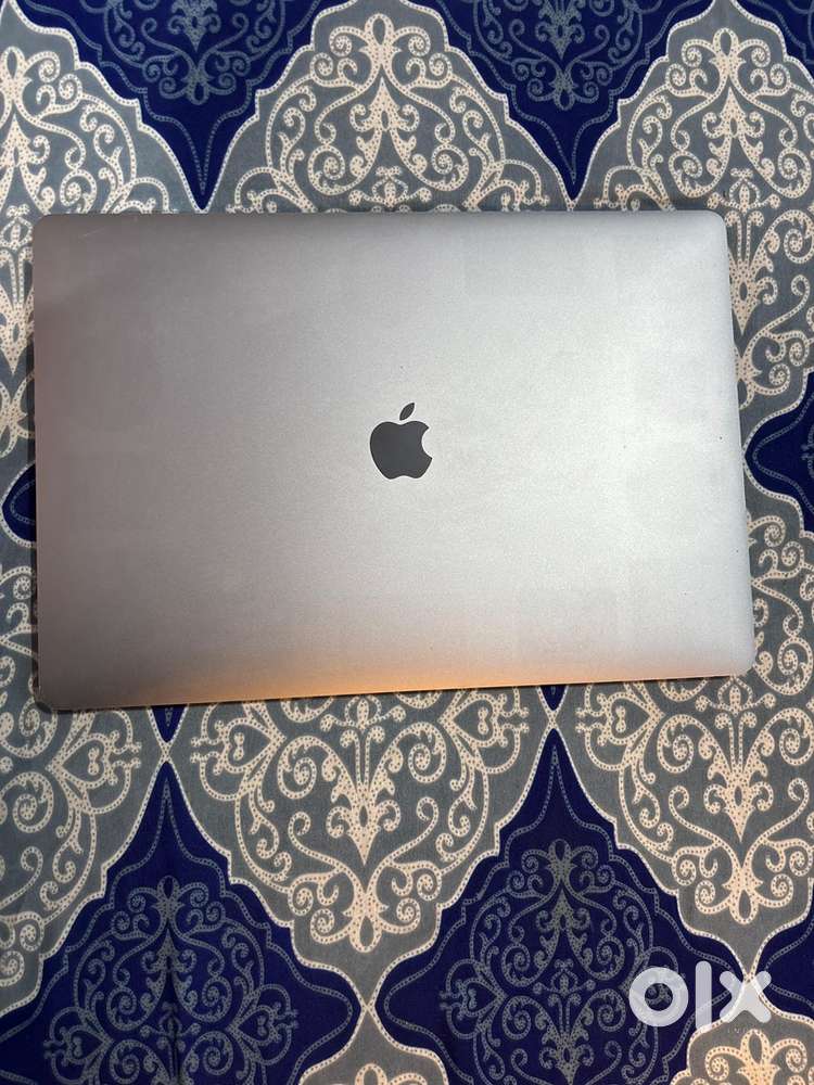 Macbook pro 2019 Touchbar 16/512gb