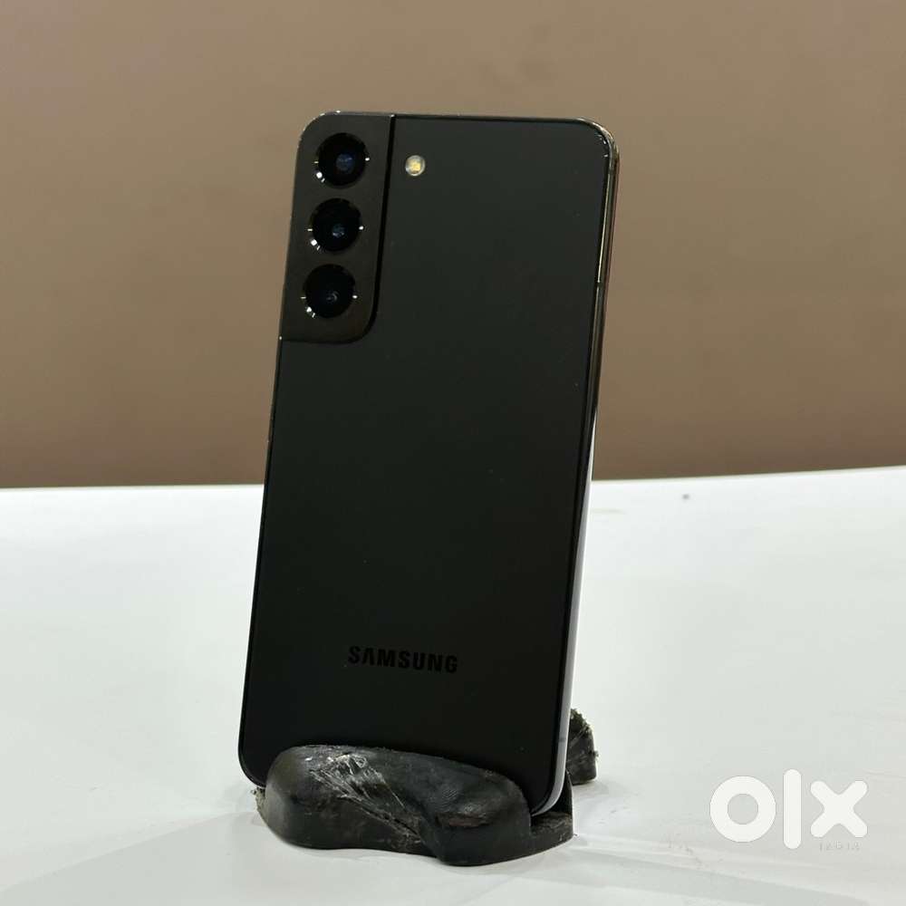Samsung s22 8/256 Black Colour