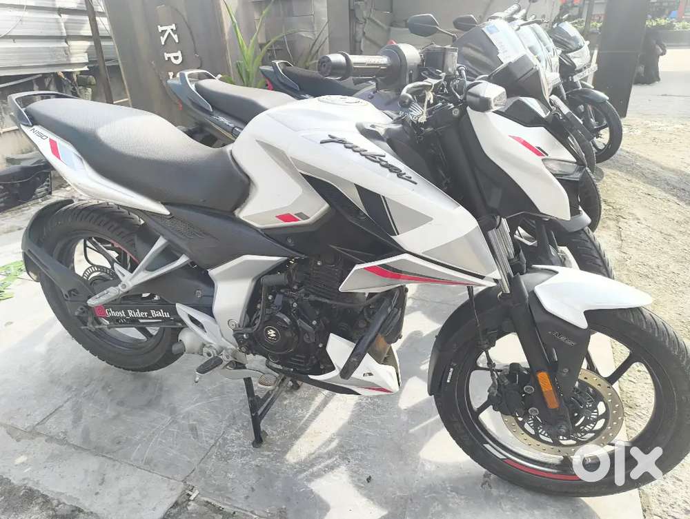 Bajaj pulsar n 150 2023 model kms 24k for only 99k