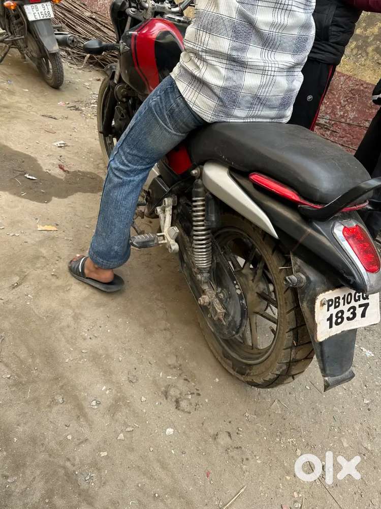 Bajaj Vikrant V15 brand new Condition all Ok Rear Tyre new installatio