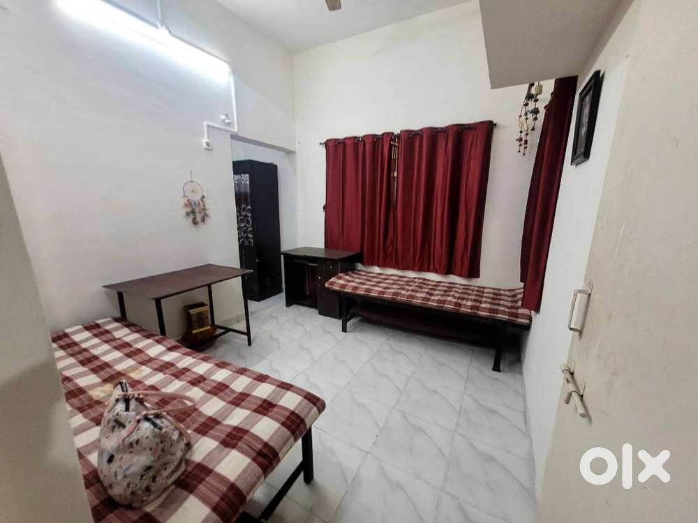 Luxurious PG FOR Girls @ satara road