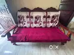3 seater Sofa in Excellent Condition – Urgent Sale!
