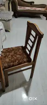 Wooden Dining table in new condition
